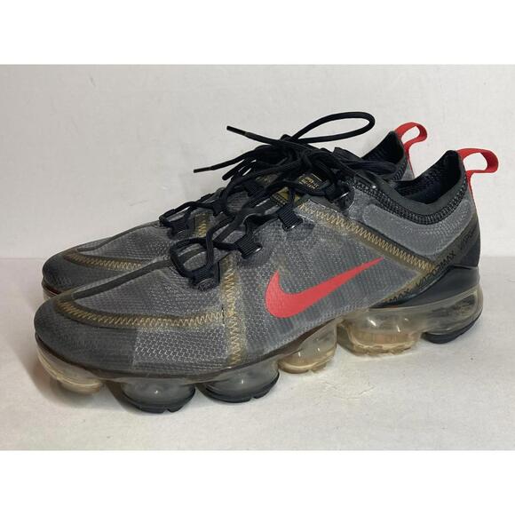 Women’s Size 11 Nike Air Vapormax 2019 Black Metallic Gold Red CU4872-001 Shoes - Picture 1 of 9